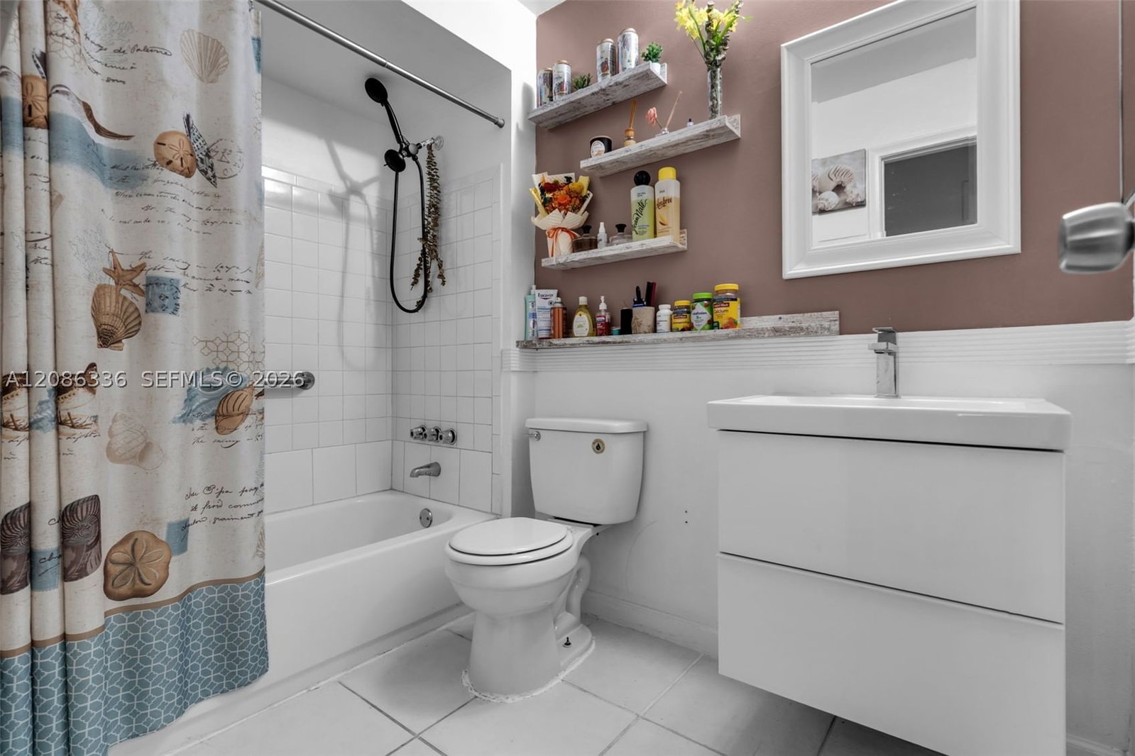 Real estate property located at 10836 30th Pl #354, Broward, North Lake Townhomes Cond, Sunrise, FL