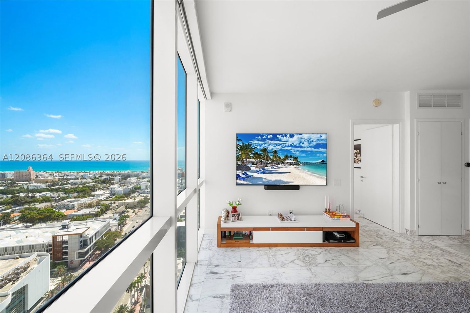 Real estate property located at 450 Alton Rd #2708, Miami-dade, Icon Condo, Miami Beach, FL