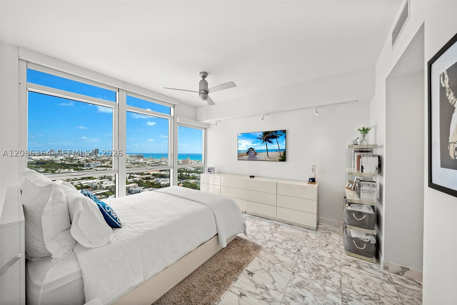 Real estate property located at 450 Alton Rd #2708, Miami-dade, Icon Condo, Miami Beach, FL