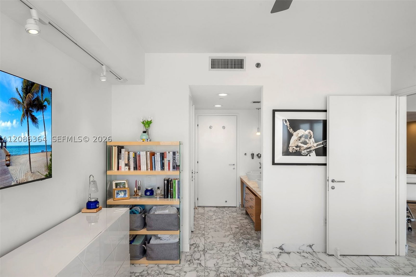 Real estate property located at 450 Alton Rd #2708, Miami-dade, Icon Condo, Miami Beach, FL
