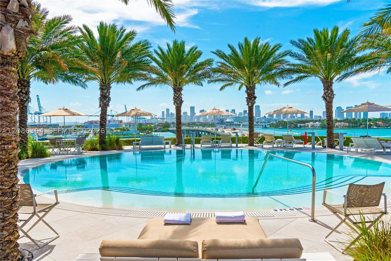 Real estate property located at 450 Alton Rd #2708, Miami-dade, Icon Condo, Miami Beach, FL