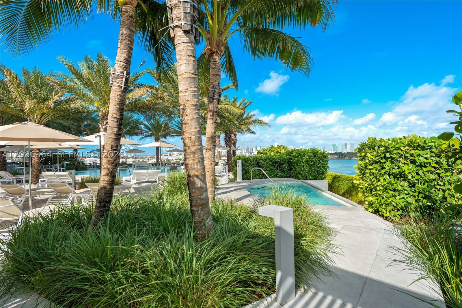 Real estate property located at 450 Alton Rd #2708, Miami-dade, Icon Condo, Miami Beach, FL
