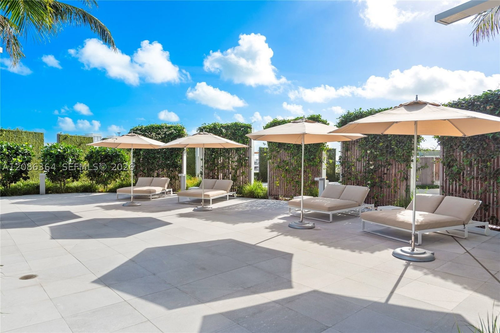 Real estate property located at 450 Alton Rd #2708, Miami-dade, Icon Condo, Miami Beach, FL