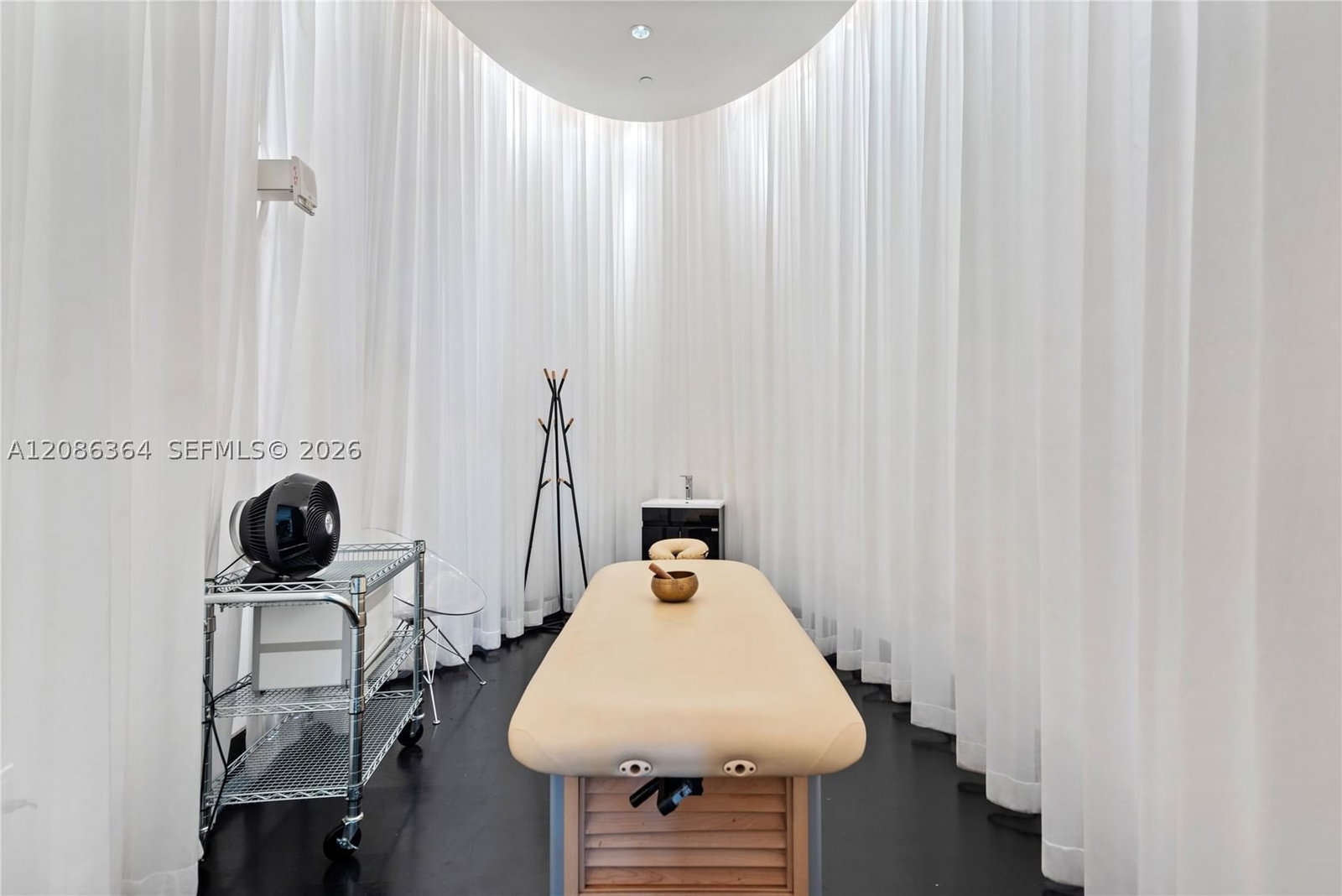 Real estate property located at 450 Alton Rd #2708, Miami-dade, Icon Condo, Miami Beach, FL