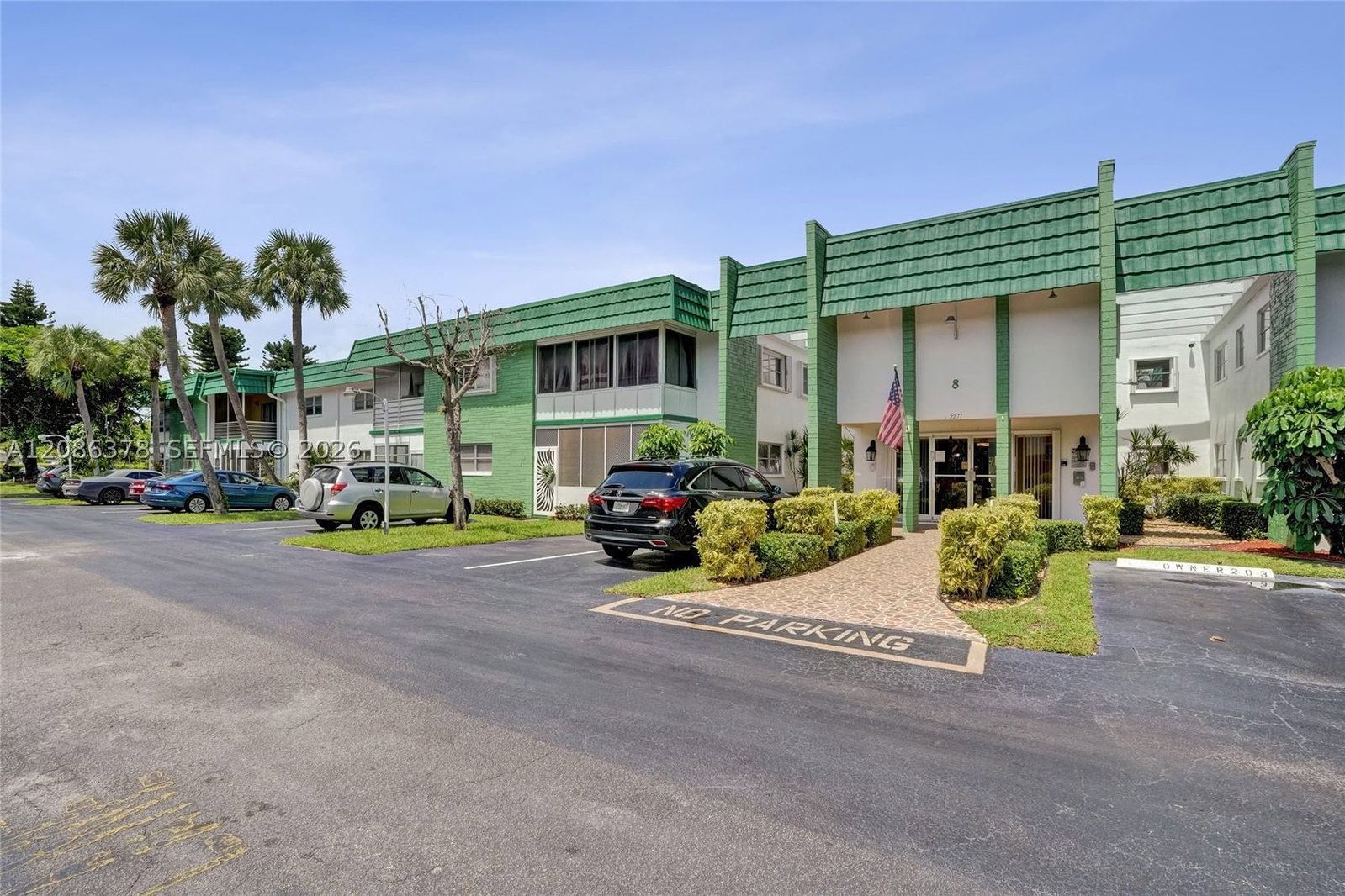 Real estate property located at 2271 48th Ter #105, Broward, Castle Apartments 8 Condo, Lauderhill, FL