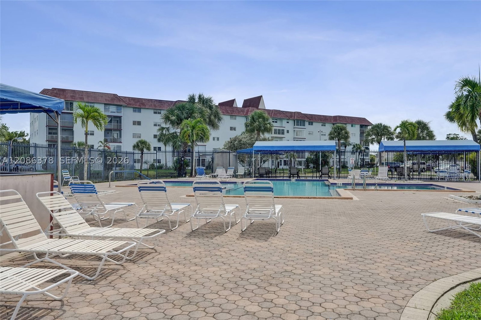 Real estate property located at 2271 48th Ter #105, Broward, Castle Apartments 8 Condo, Lauderhill, FL