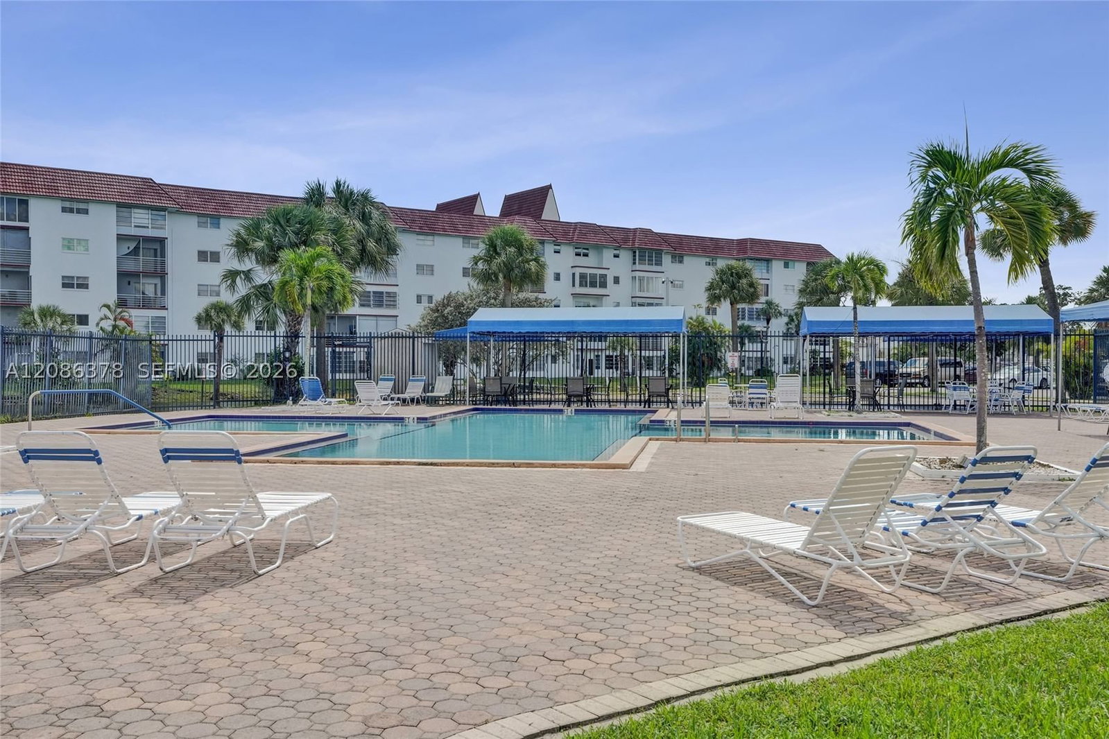 Real estate property located at 2271 48th Ter #105, Broward, Castle Apartments 8 Condo, Lauderhill, FL