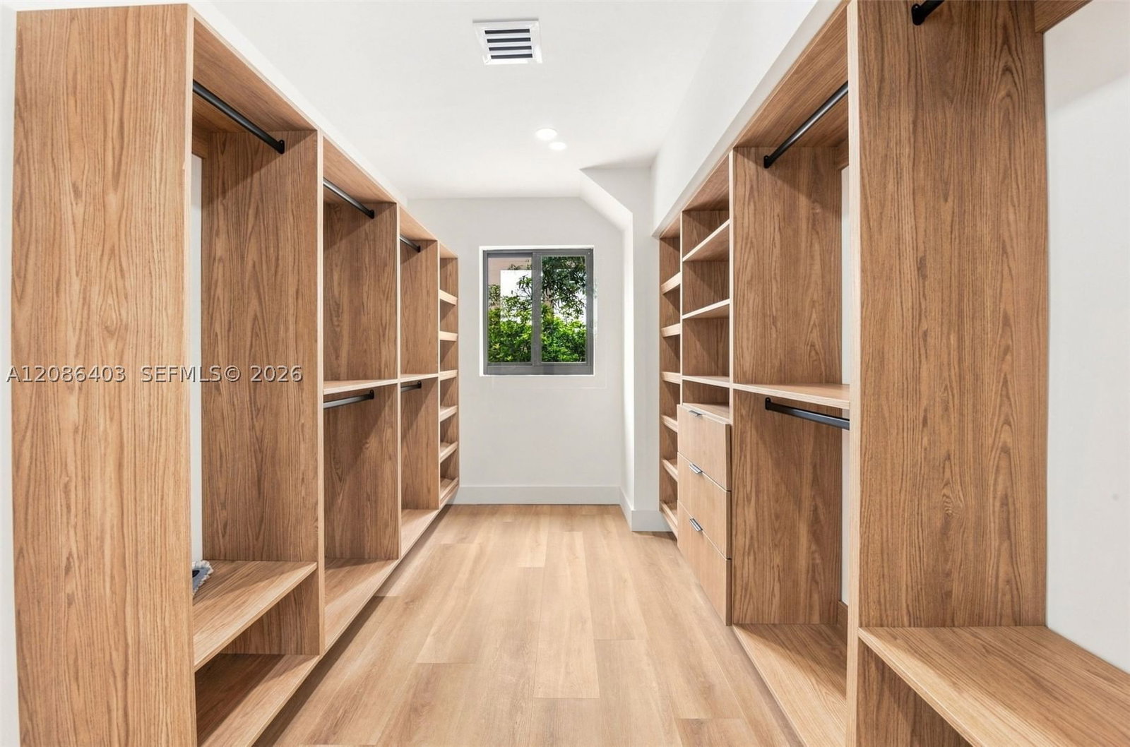 Real estate property located at 2412 Sugarloaf Ln, Broward, Lauderdale Isles No 2-blk, Fort Lauderdale, FL