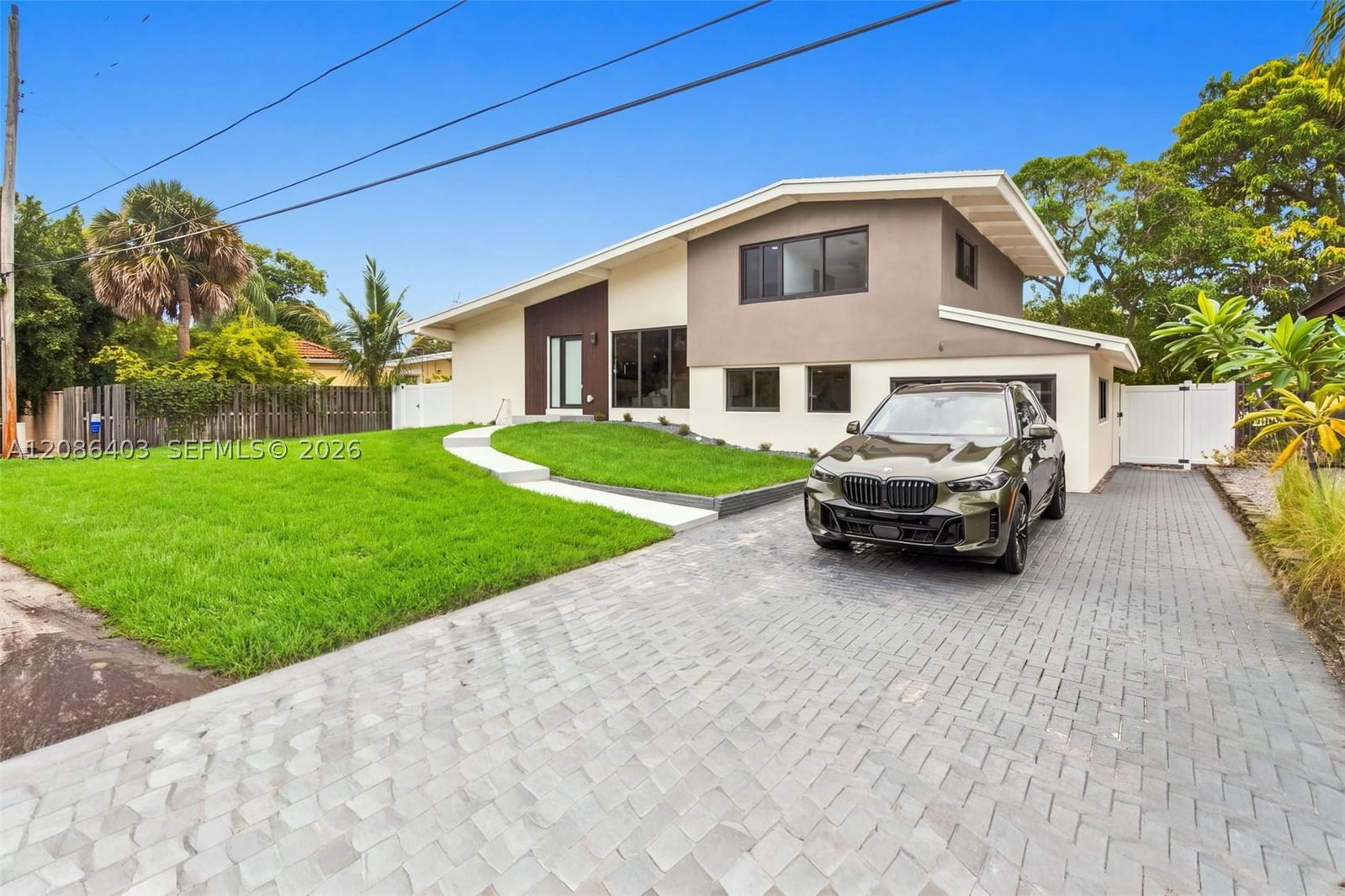 Real estate property located at 2412 Sugarloaf Ln, Broward, Lauderdale Isles No 2-blk, Fort Lauderdale, FL