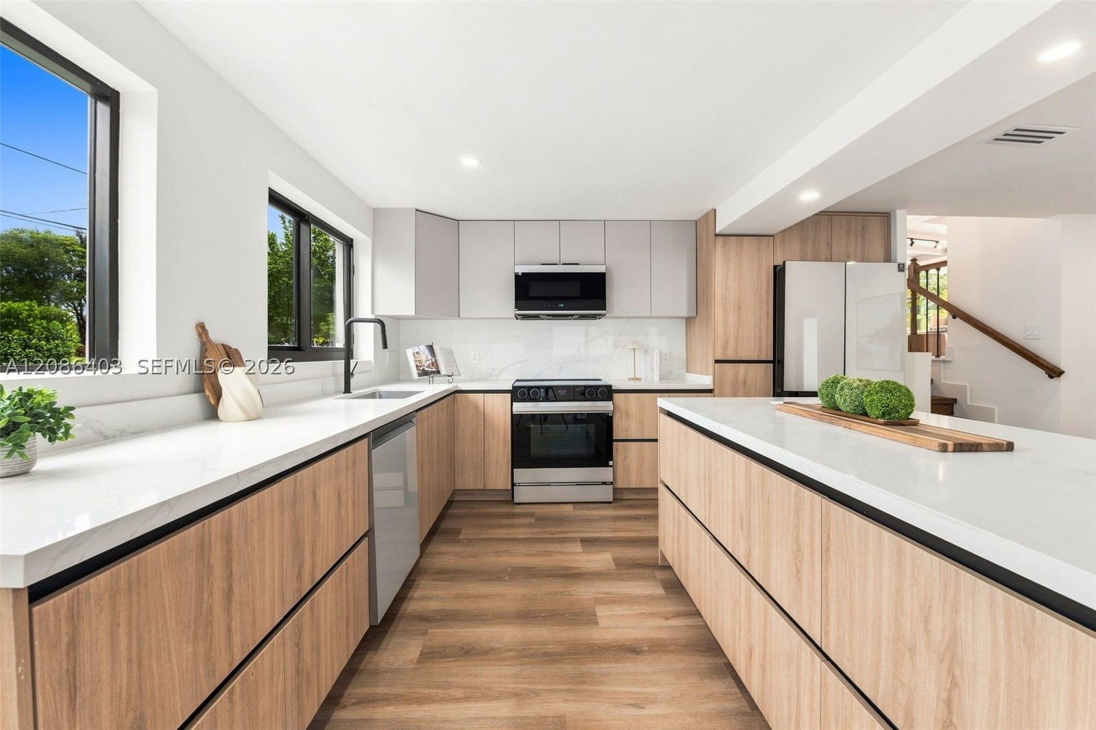 Real estate property located at 2412 Sugarloaf Ln, Broward, Lauderdale Isles No 2-blk, Fort Lauderdale, FL