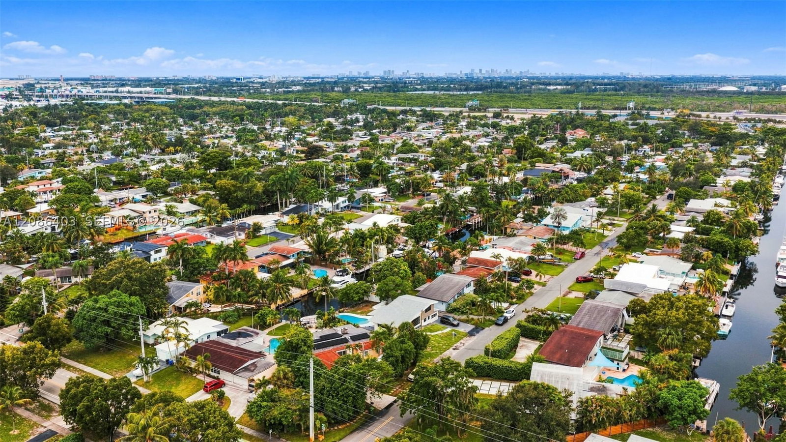 Real estate property located at 2412 Sugarloaf Ln, Broward, Lauderdale Isles No 2-blk, Fort Lauderdale, FL