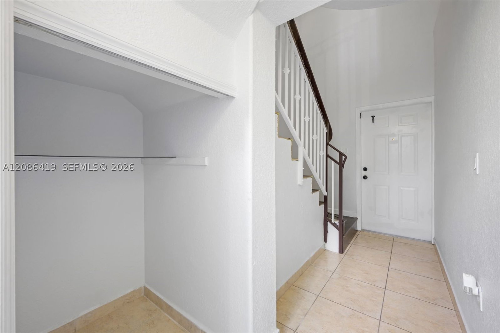 Real estate property located at 7230 174th Ter #204, Miami-dade, Tropical Landings Condo, Hialeah, FL