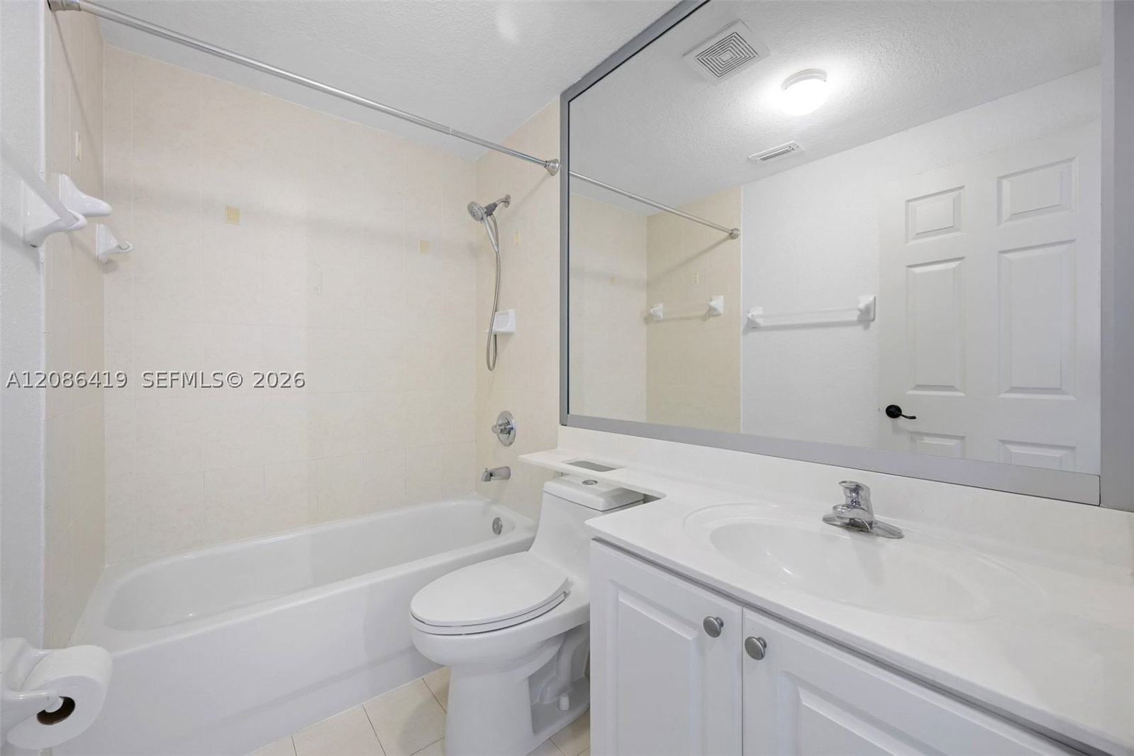 Real estate property located at 7230 174th Ter #204, Miami-dade, Tropical Landings Condo, Hialeah, FL