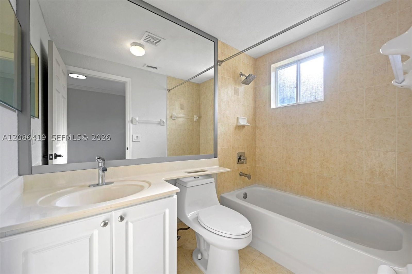 Real estate property located at 7230 174th Ter #204, Miami-dade, Tropical Landings Condo, Hialeah, FL