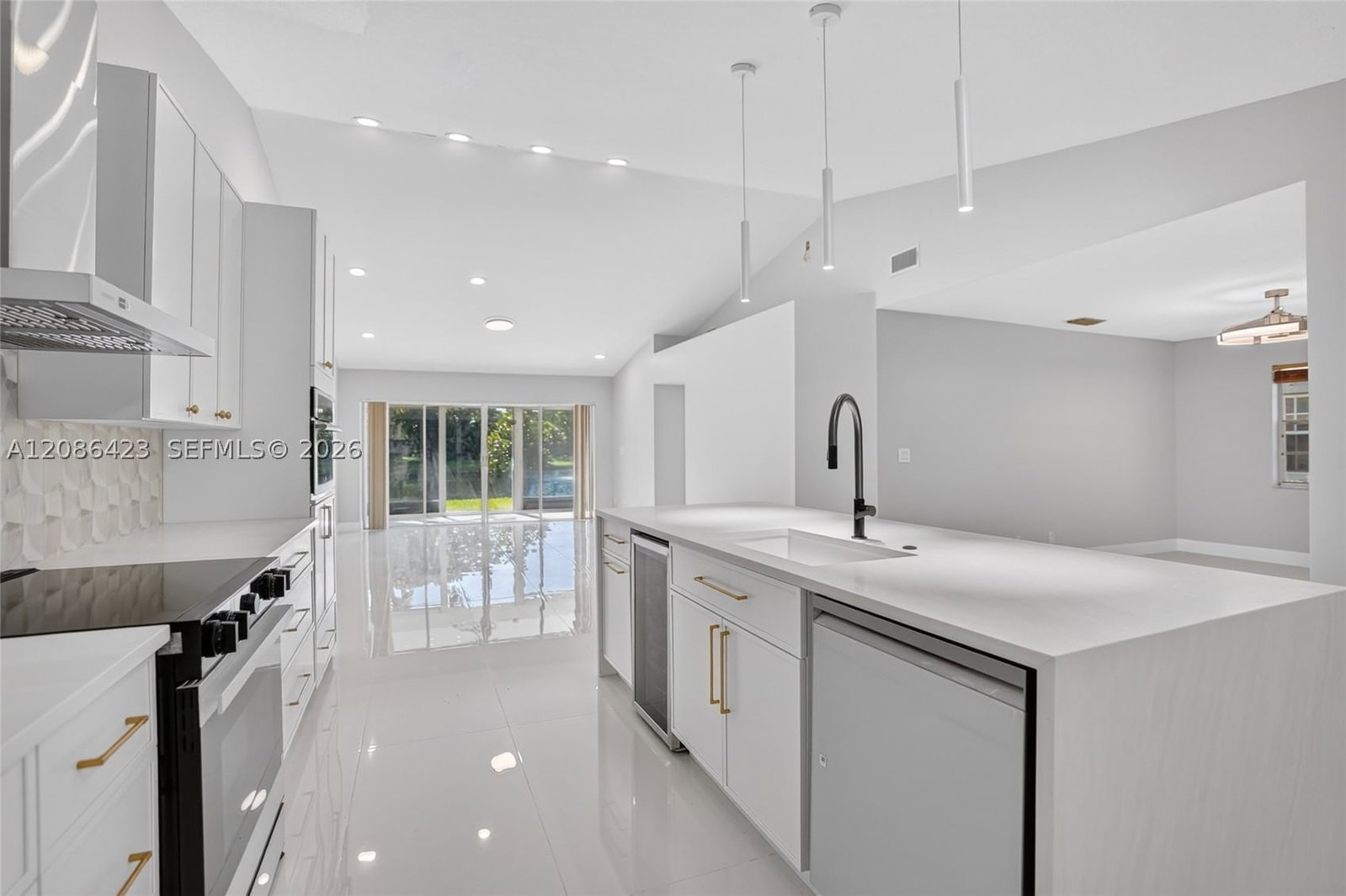 Real estate property located at 14298 Ruby Pointe Dr, Palm Beach, Emerald Pointe 1, Delray Beach, FL
