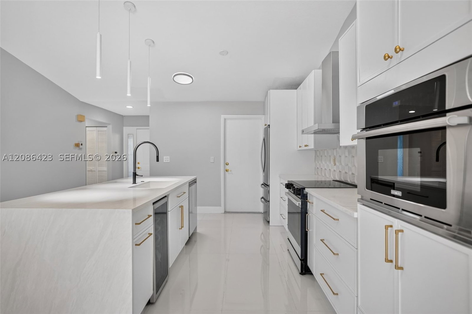 Real estate property located at 14298 Ruby Pointe Dr, Palm Beach, Emerald Pointe 1, Delray Beach, FL
