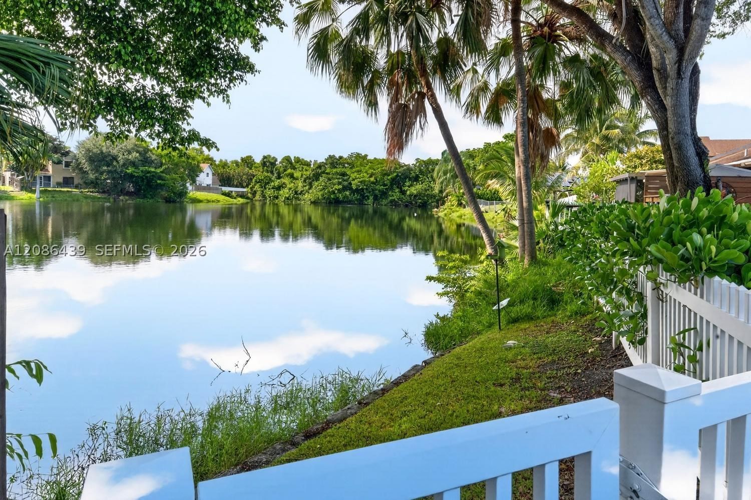 Real estate property located at 5609 97th Ter, Broward, Countryside West, Cooper City, FL