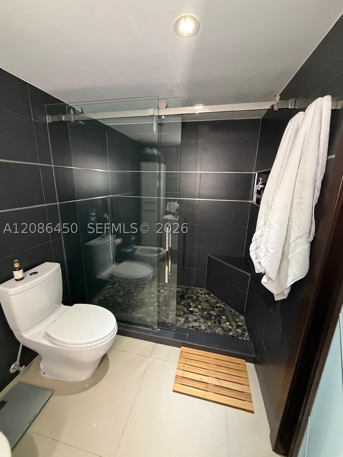 Real estate property located at 5900 Collins Ave #1606, Miami-dade, The Grandview Condo, Miami Beach, FL