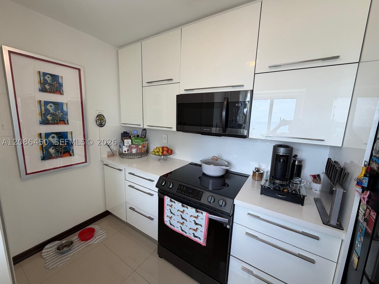 Real estate property located at 5900 Collins Ave #1606, Miami-dade, The Grandview Condo, Miami Beach, FL