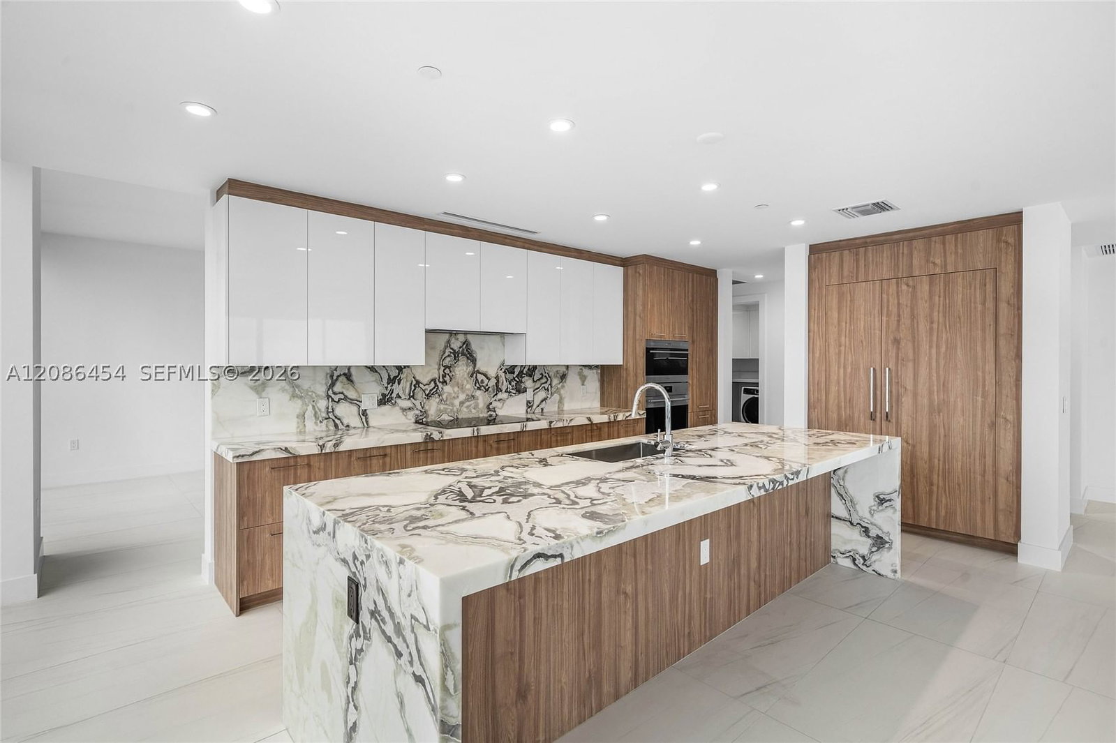 Real estate property located at 153 Seabreeze Blvd #1002-S, Broward, Selene Oceanfront Residen, Fort Lauderdale, FL