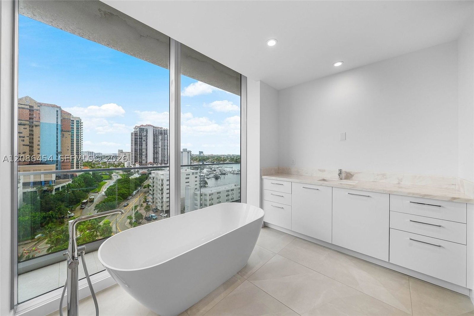 Real estate property located at 153 Seabreeze Blvd #1002-S, Broward, Selene Oceanfront Residen, Fort Lauderdale, FL