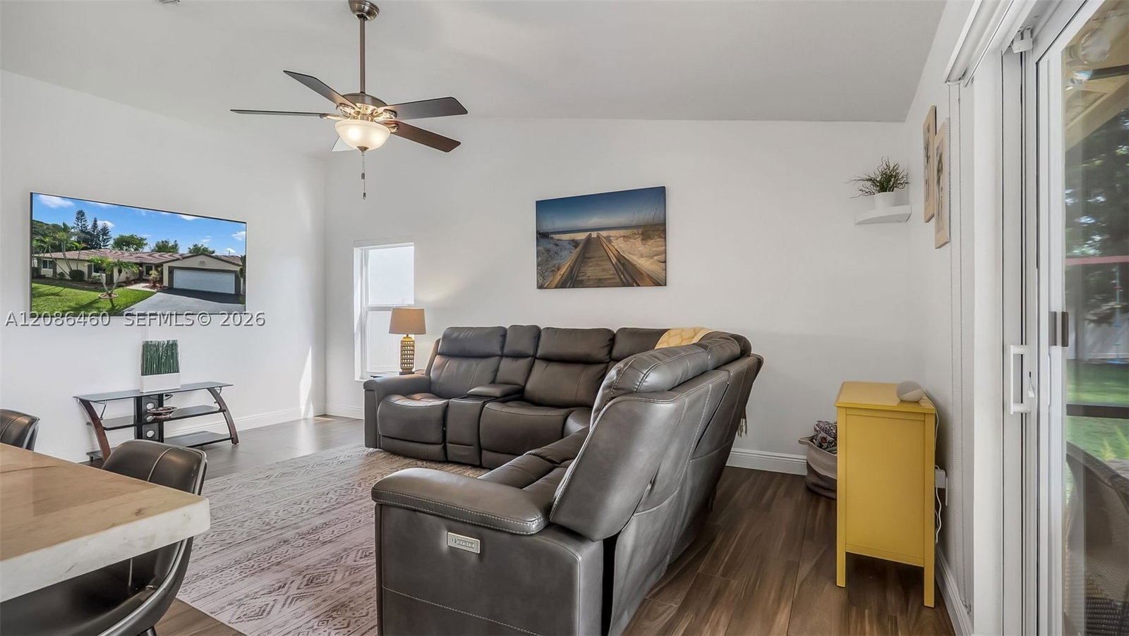 Real estate property located at 1361 White Stone Way, Broward, Shenandoah Section Four, Davie, FL