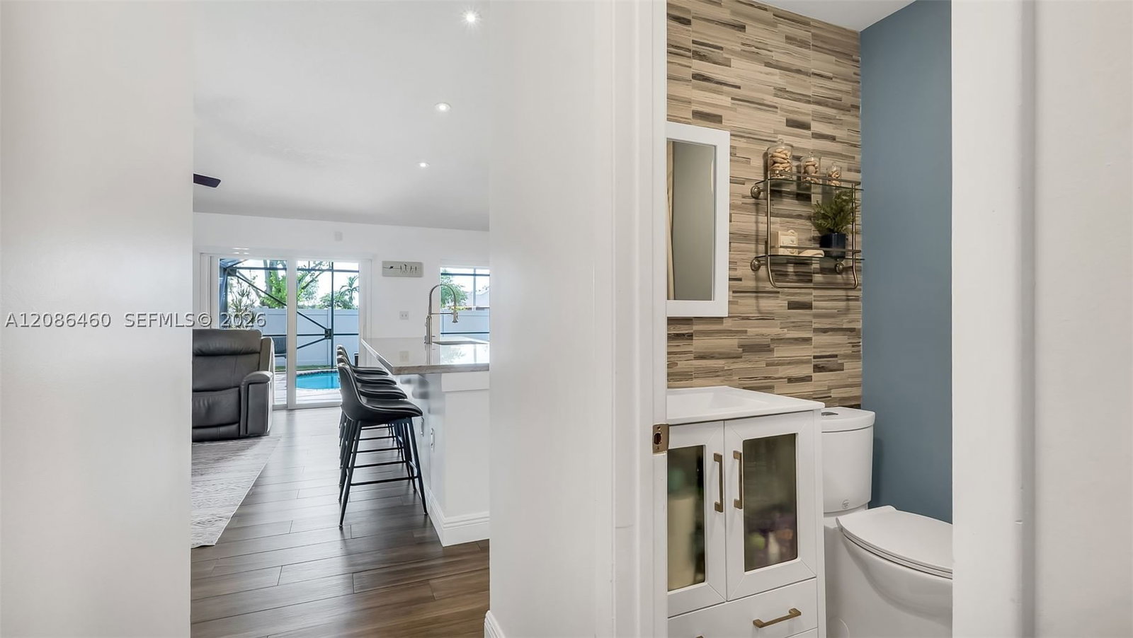 Real estate property located at 1361 White Stone Way, Broward, Shenandoah Section Four, Davie, FL