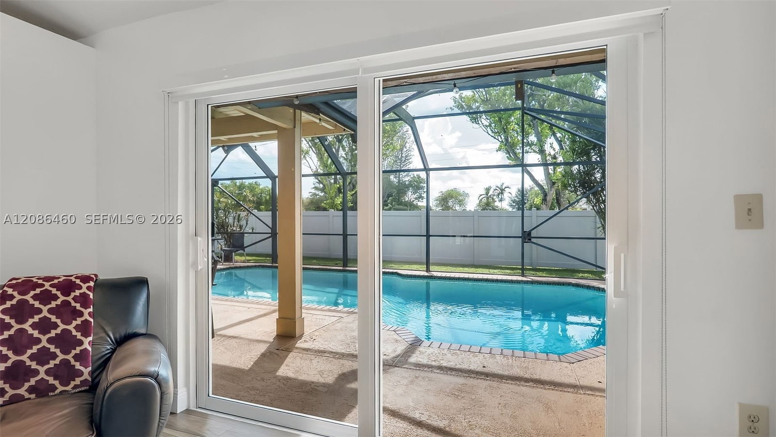 Real estate property located at 1361 White Stone Way, Broward, Shenandoah Section Four, Davie, FL