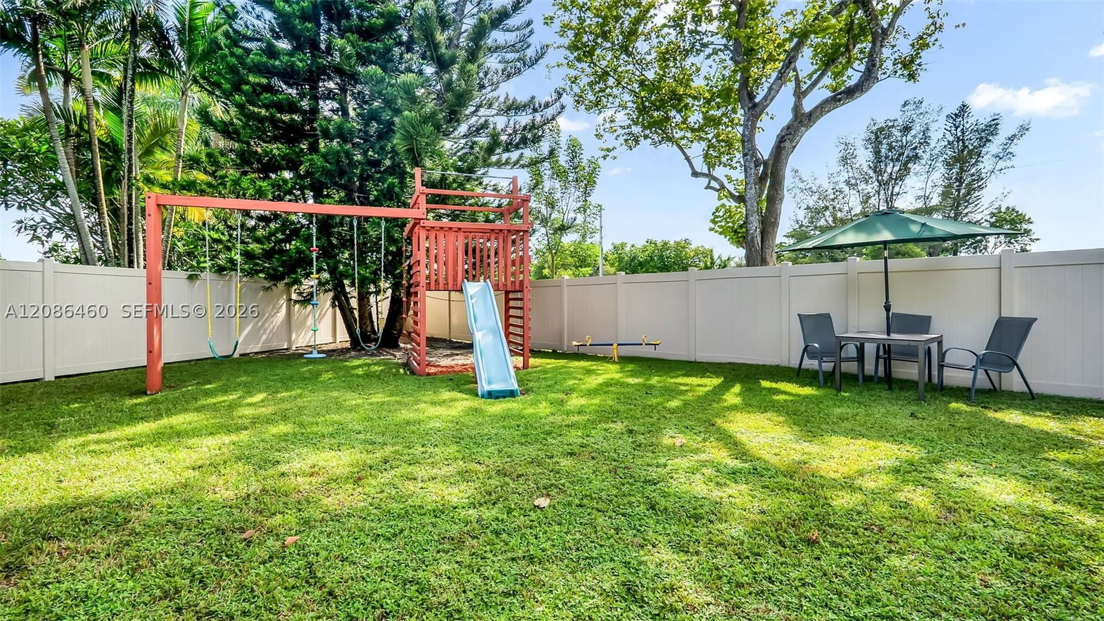 Real estate property located at 1361 White Stone Way, Broward, Shenandoah Section Four, Davie, FL
