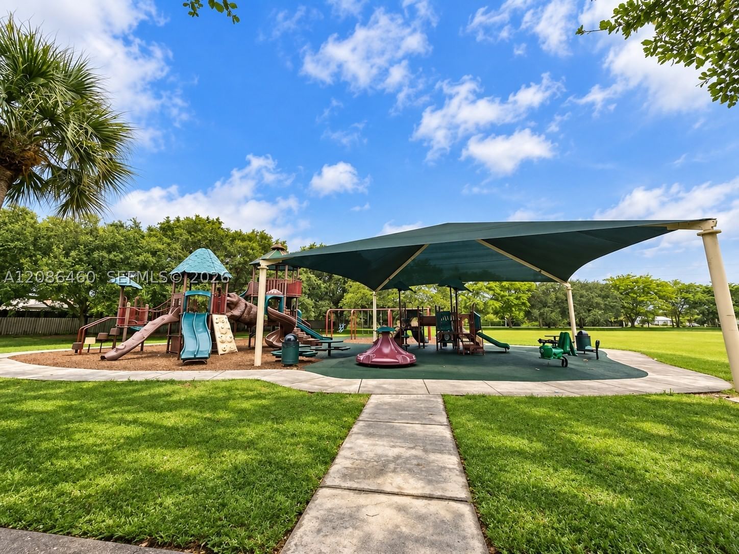 Real estate property located at 1361 White Stone Way, Broward, Shenandoah Section Four, Davie, FL