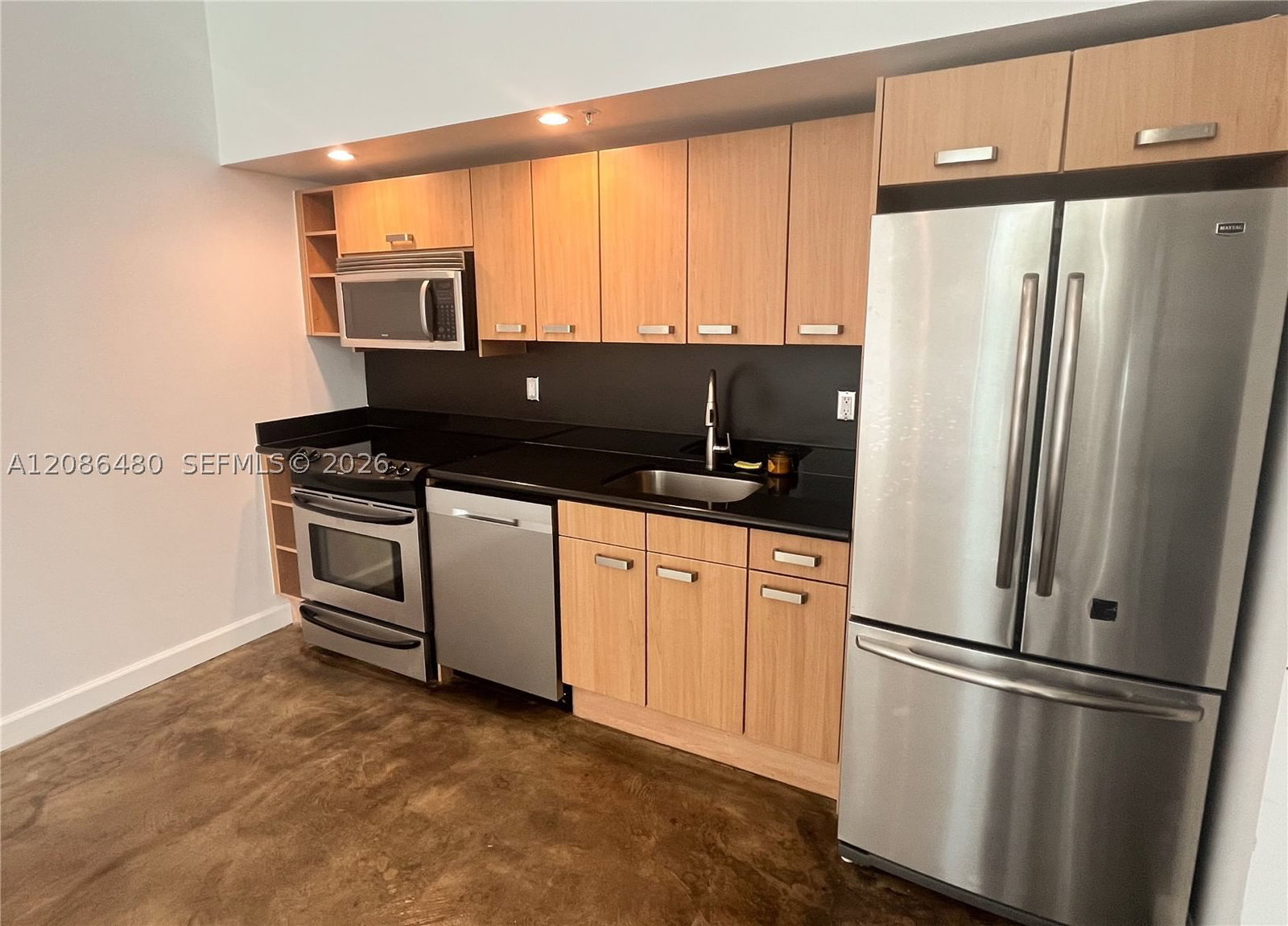 Real estate property located at 7744 Collins Ave #19, Miami-dade, Vilasol Condo, Miami Beach, FL