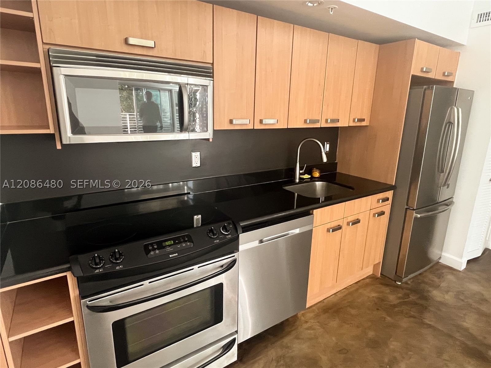 Real estate property located at 7744 Collins Ave #19, Miami-dade, Vilasol Condo, Miami Beach, FL