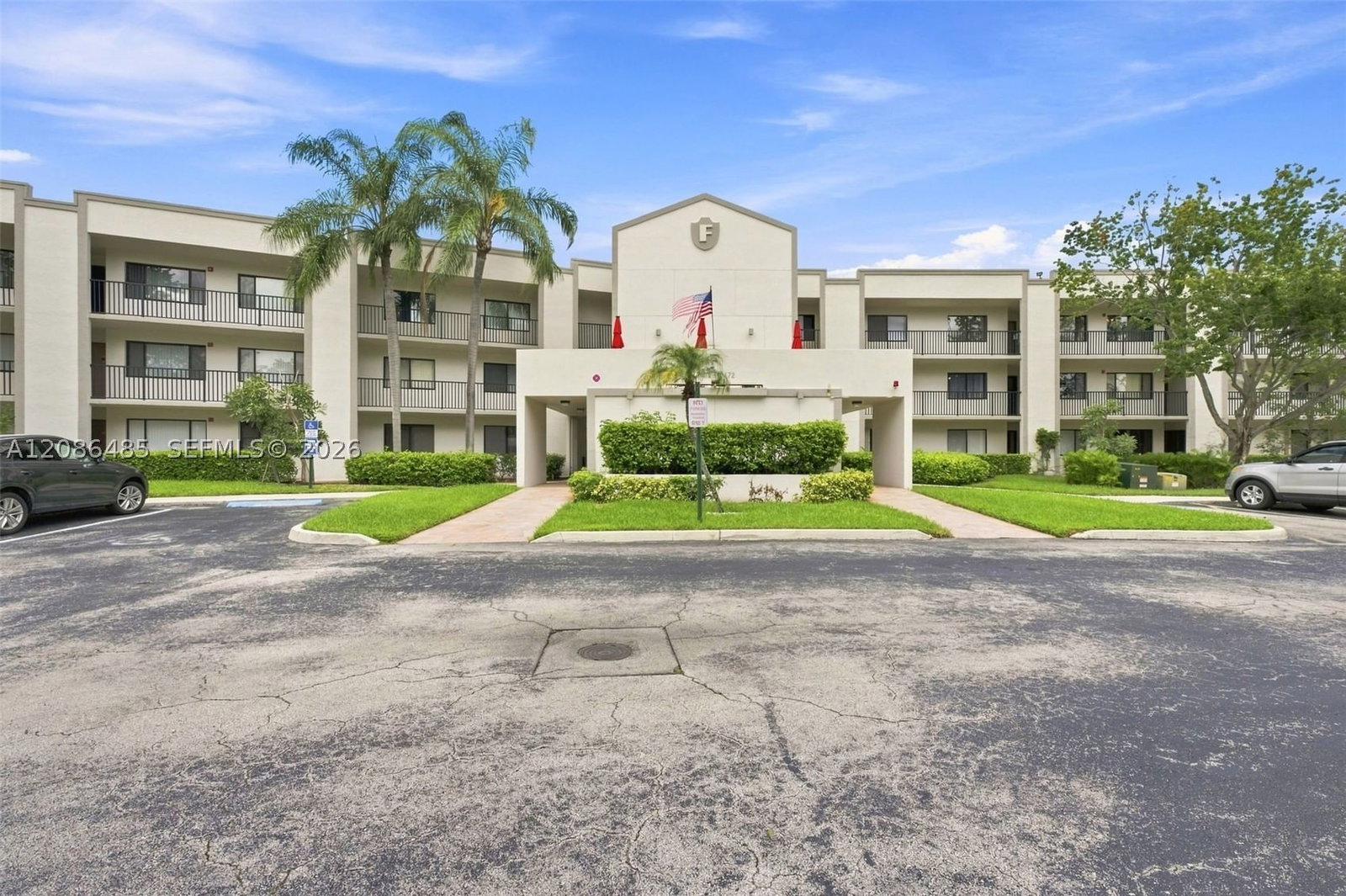 Real estate property located at 10668 Clairmont Cir #303, Broward, Clairmont Condominium F, Tamarac, FL