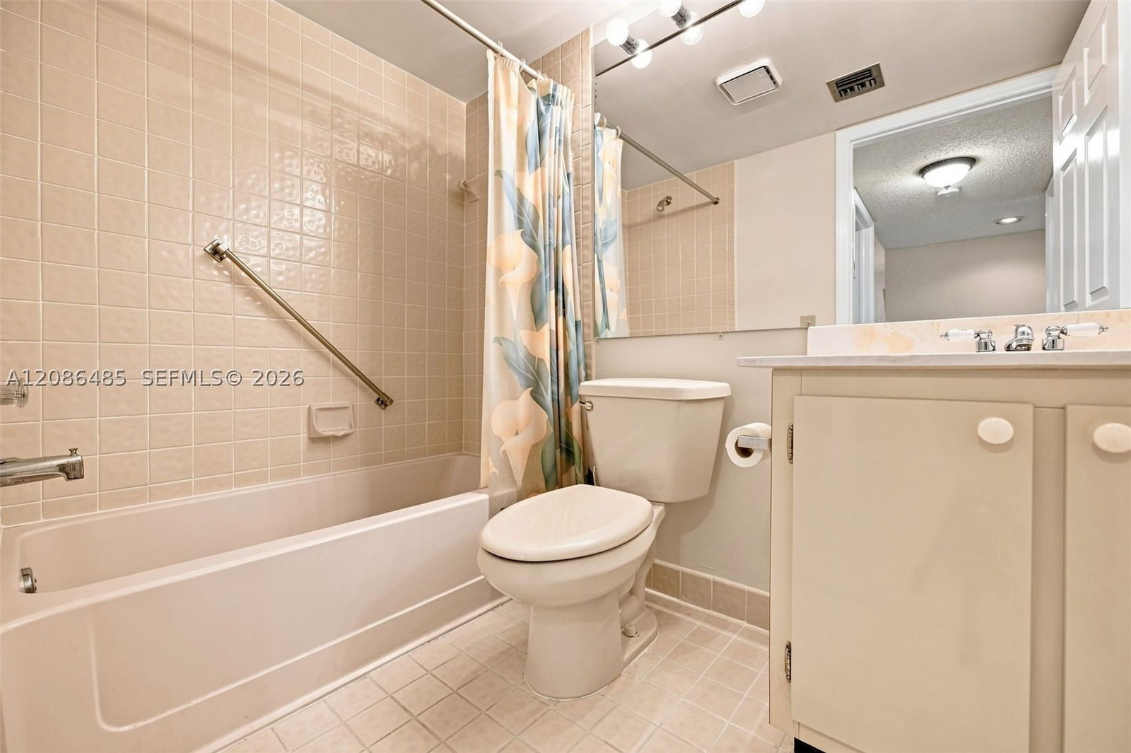 Real estate property located at 10668 Clairmont Cir #303, Broward, Clairmont Condominium F, Tamarac, FL