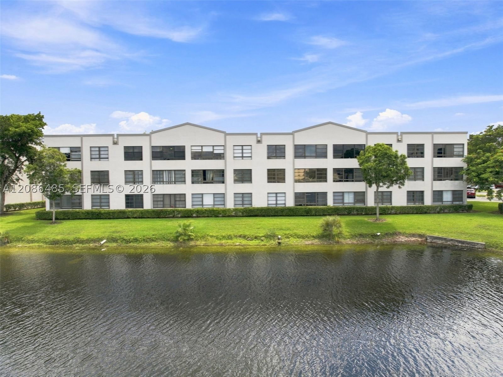 Real estate property located at 10668 Clairmont Cir #303, Broward, Clairmont Condominium F, Tamarac, FL