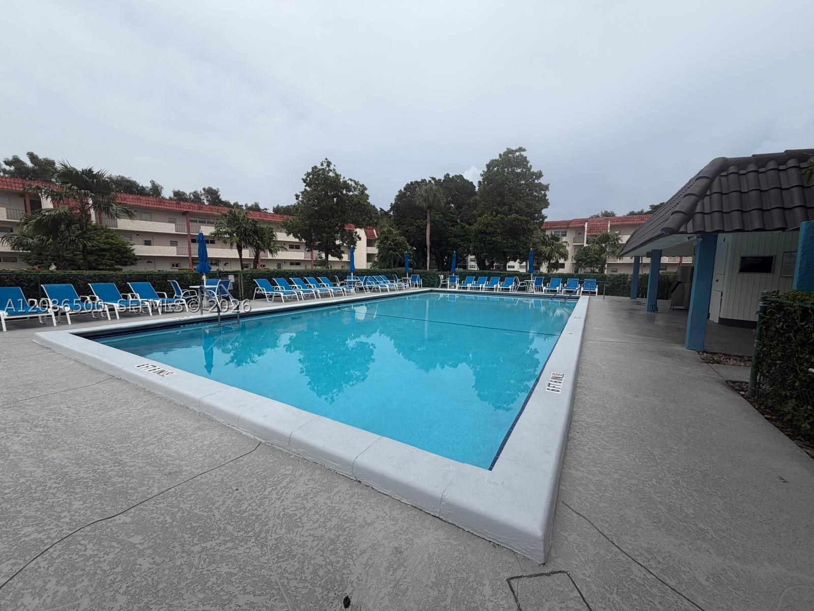 Real estate property located at 400 Hollybrook Dr #306, Broward, Hollybrook Golf And, Pembroke Pines, FL
