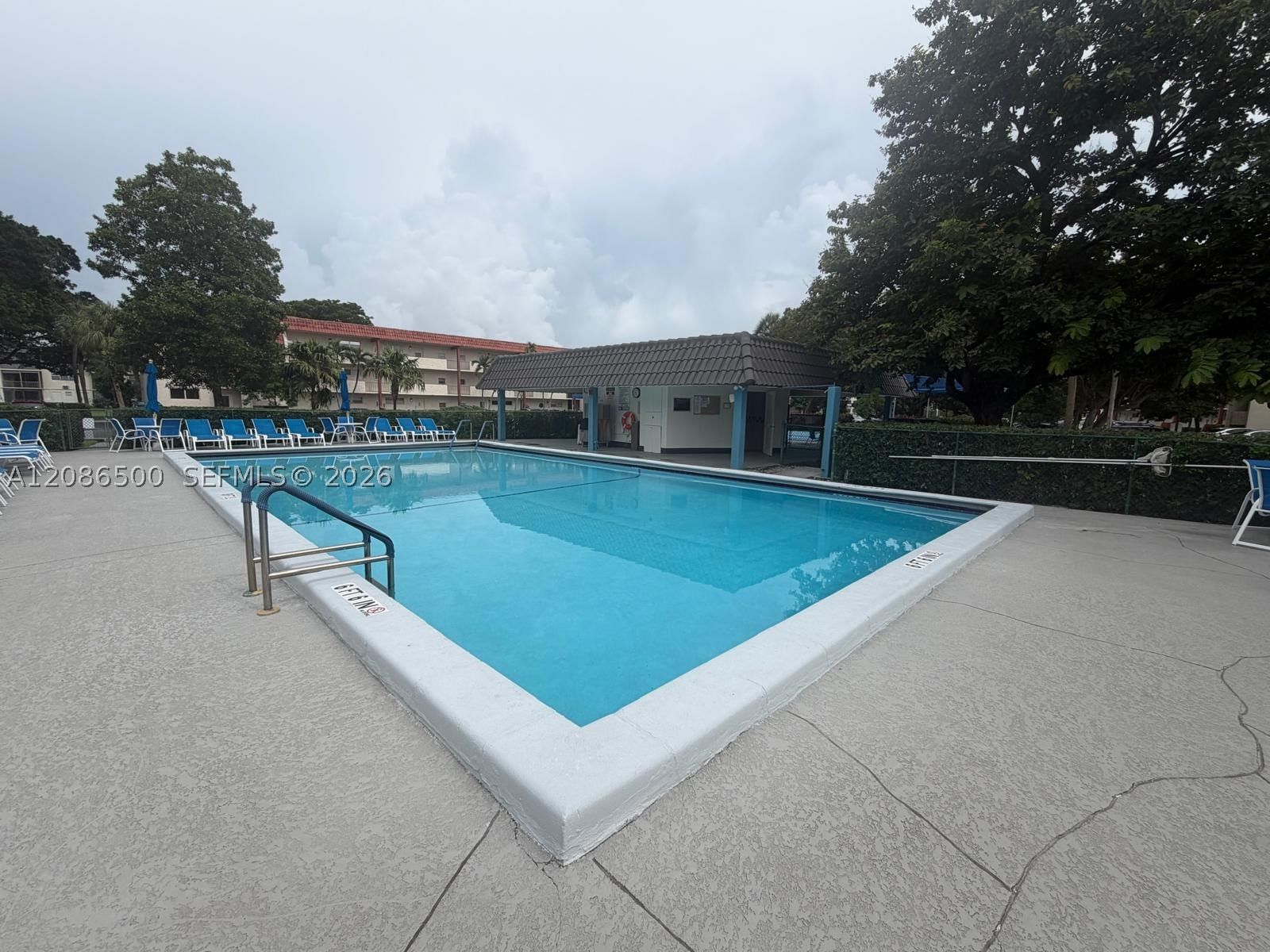 Real estate property located at 400 Hollybrook Dr #306, Broward, Hollybrook Golf And, Pembroke Pines, FL