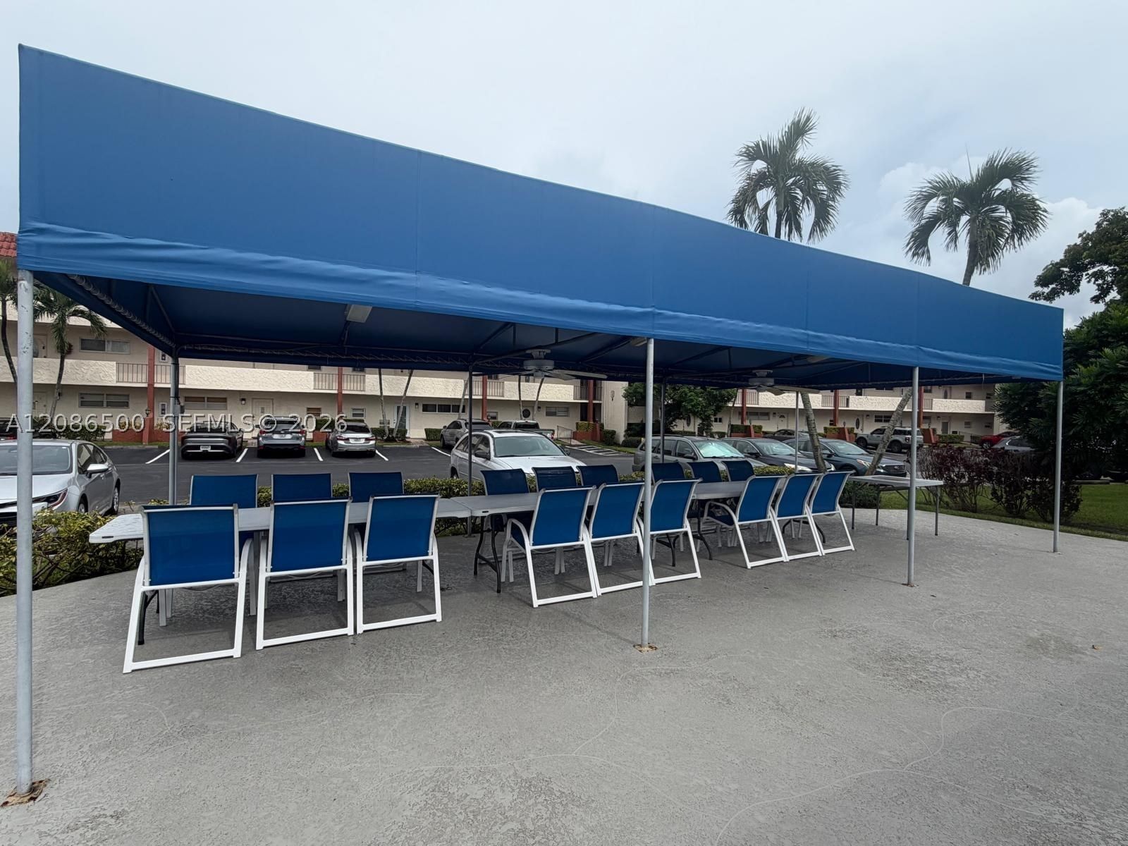 Real estate property located at 400 Hollybrook Dr #306, Broward, Hollybrook Golf And, Pembroke Pines, FL