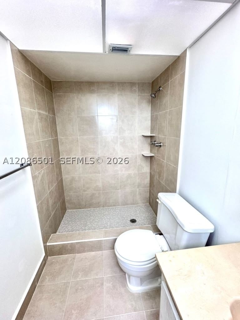 Real estate property located at 1800 81st Ave #1204, Broward, Courtyards Of Broward Con, North Lauderdale, FL
