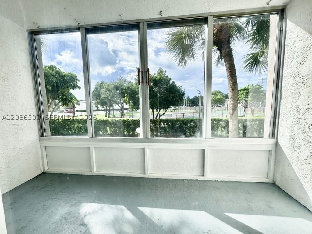 Real estate property located at 1800 81st Ave #1204, Broward, Courtyards Of Broward Con, North Lauderdale, FL