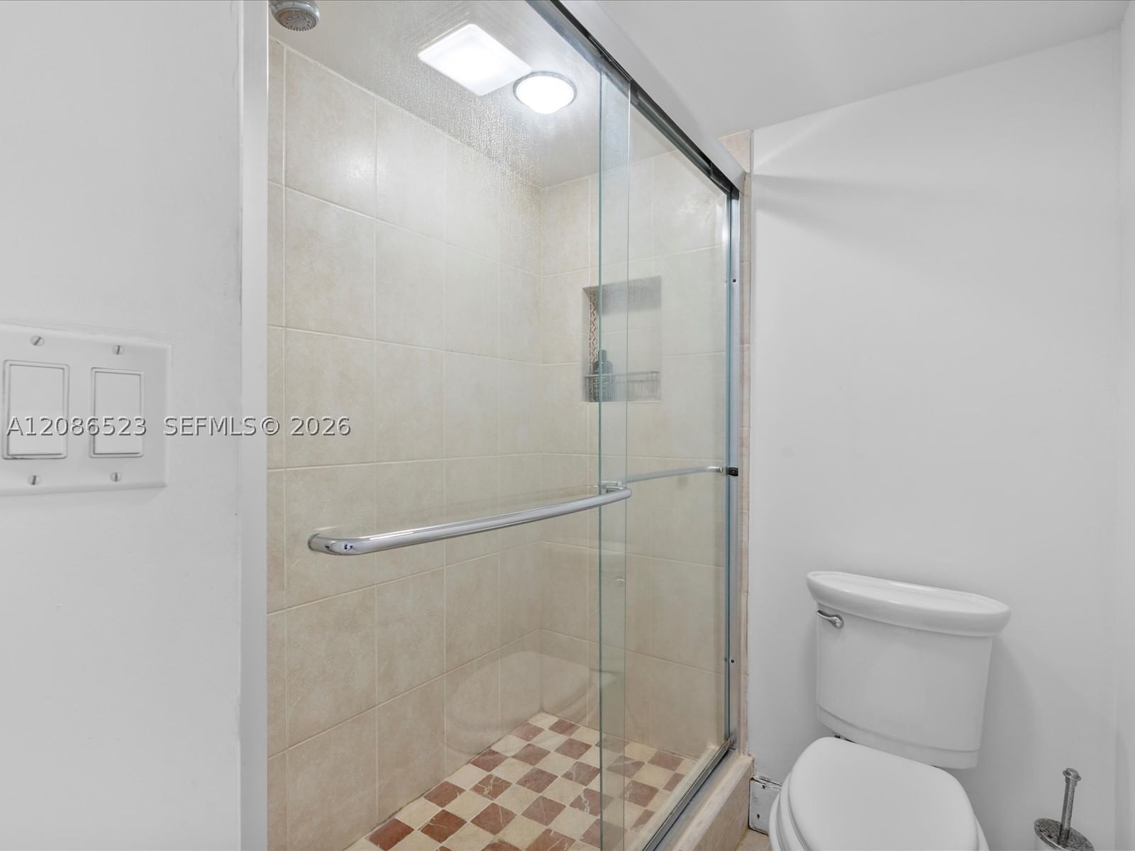 Real estate property located at 3675 Country Club Dr #1607, Miami-dade, Aventura Eldorado Condo, Aventura, FL