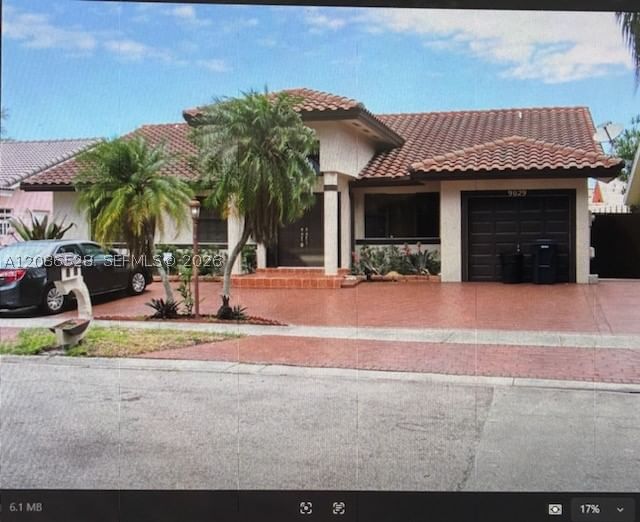 Real estate property located at 9029 152nd Ln, Miami-dade, West Lakes Gardens 2nd Ad, Miami Lakes, FL