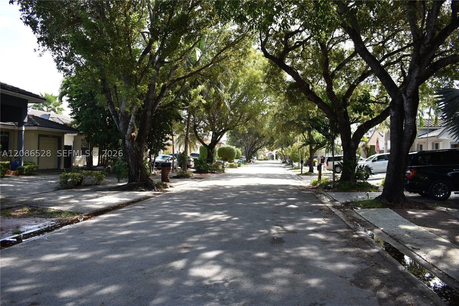 Real estate property located at 9029 152nd Ln, Miami-dade, West Lakes Gardens 2nd Ad, Miami Lakes, FL