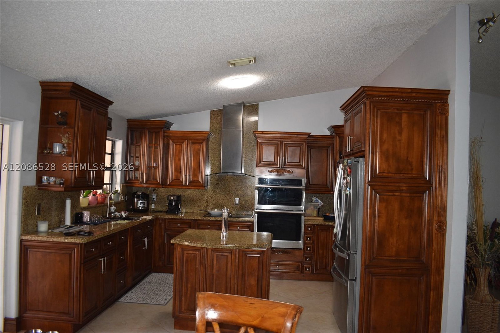 Real estate property located at 9029 152nd Ln, Miami-dade, West Lakes Gardens 2nd Ad, Miami Lakes, FL