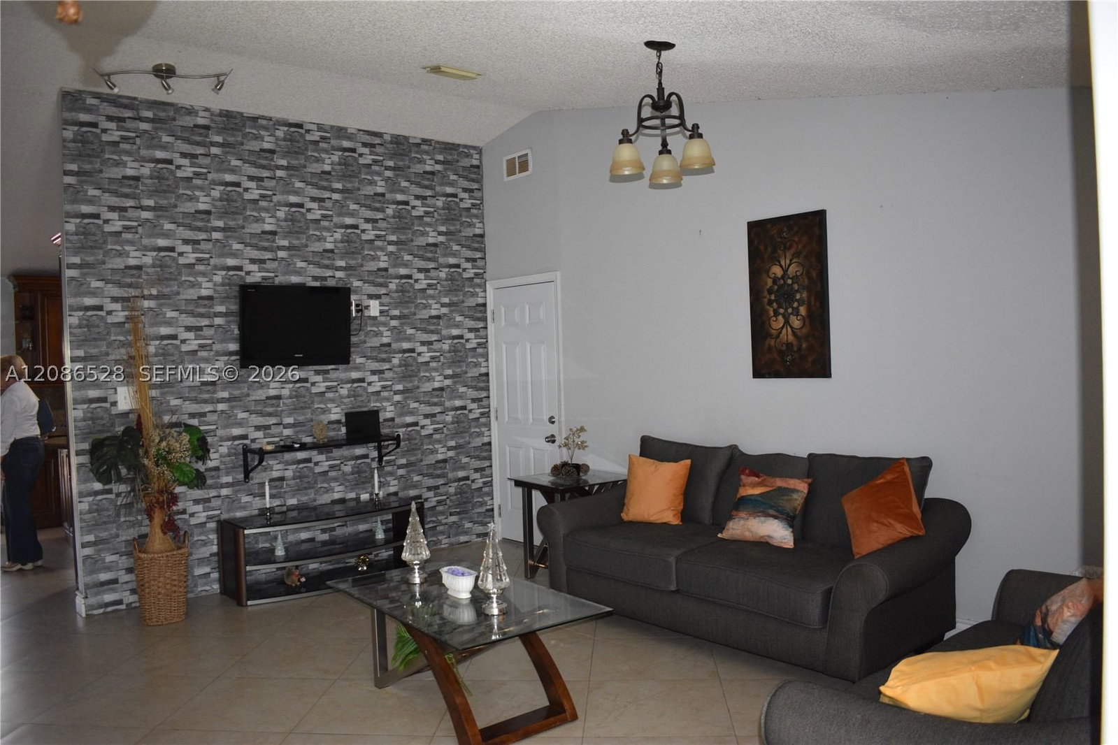 Real estate property located at 9029 152nd Ln, Miami-dade, West Lakes Gardens 2nd Ad, Miami Lakes, FL