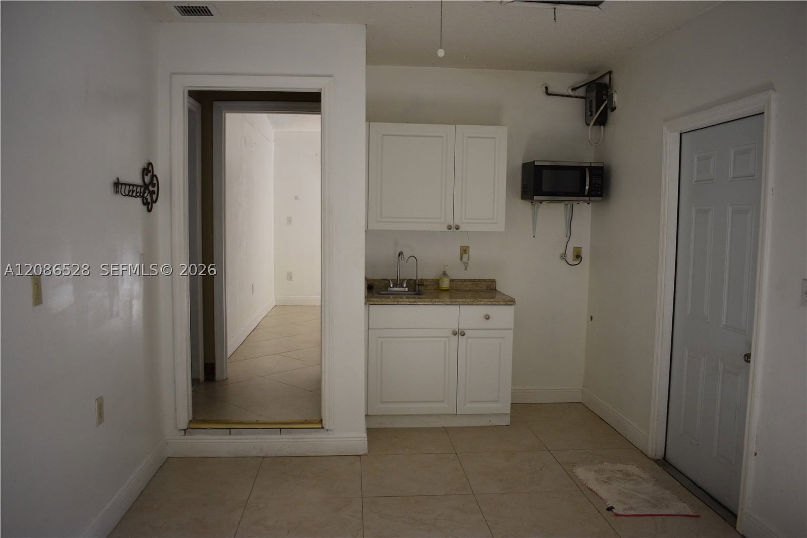 Real estate property located at 9029 152nd Ln, Miami-dade, West Lakes Gardens 2nd Ad, Miami Lakes, FL