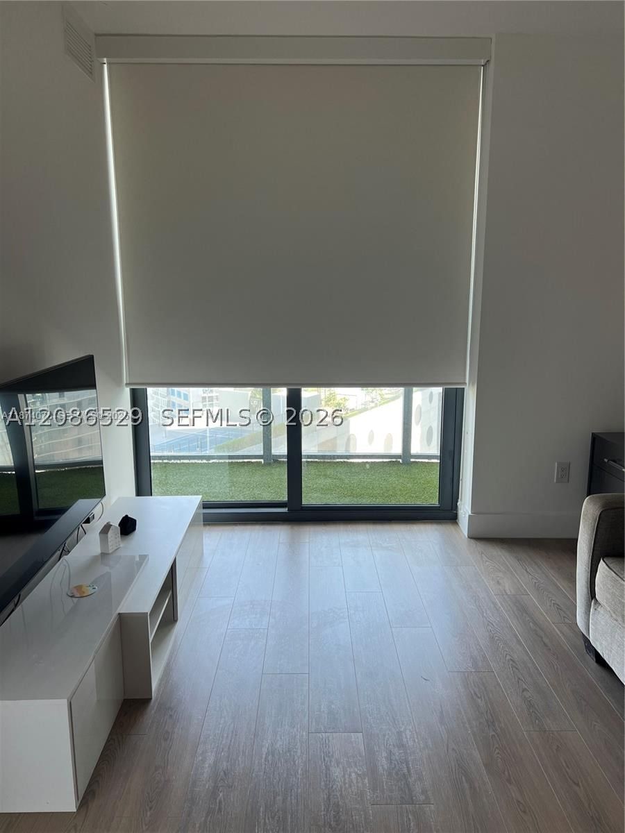Real estate property located at 501 31st St #1202, Miami-dade, Paraiso Bayviews Condo, Miami, FL