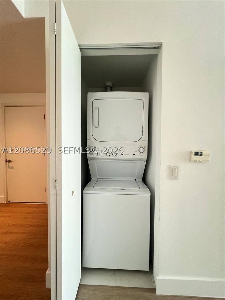 Real estate property located at 501 31st St #1202, Miami-dade, Paraiso Bayviews Condo, Miami, FL