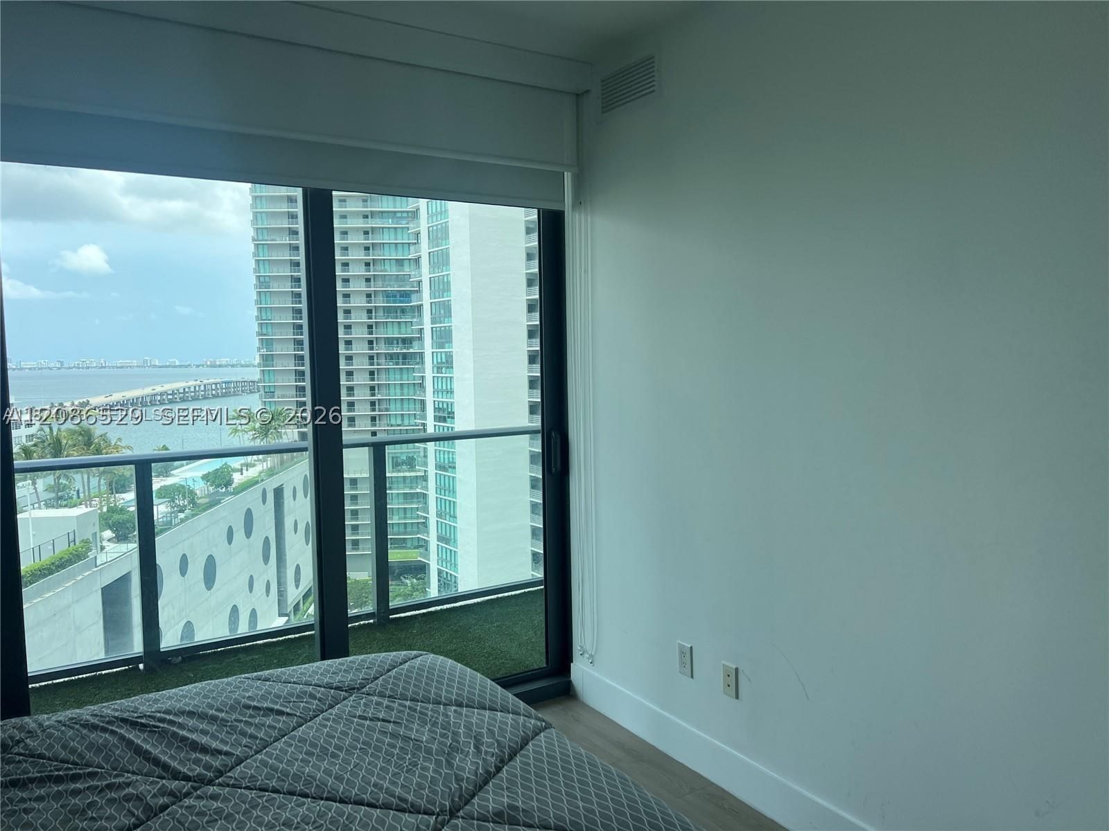 Real estate property located at 501 31st St #1202, Miami-dade, Paraiso Bayviews Condo, Miami, FL