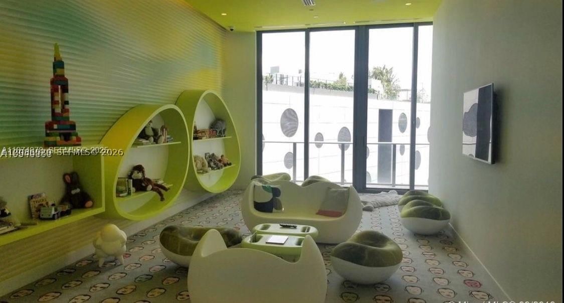 Real estate property located at 501 31st St #1202, Miami-dade, Paraiso Bayviews Condo, Miami, FL